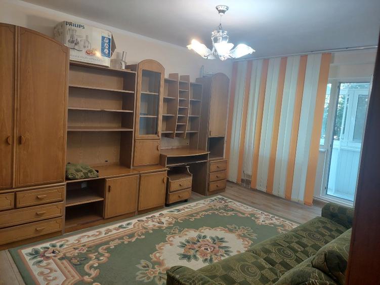 Apt 2 camere 300 euro Energiei