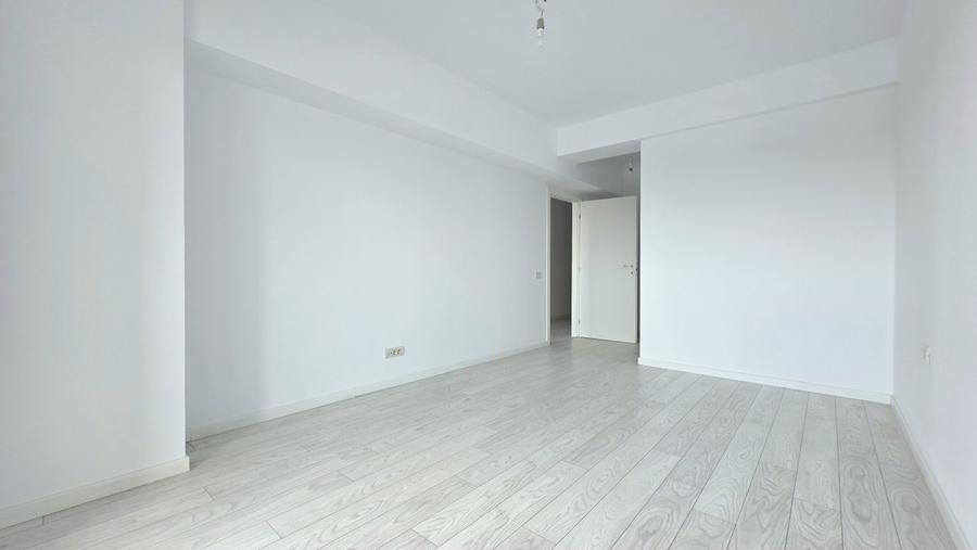 APARTAMENT CU TERASA GENEROASA SI VEDERE UNICA CATRE LAC