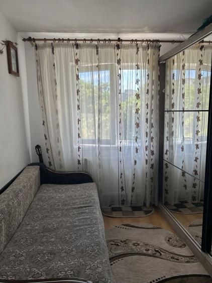 Apartament de vanzare 3 camere, zona Pacurari, Iasi