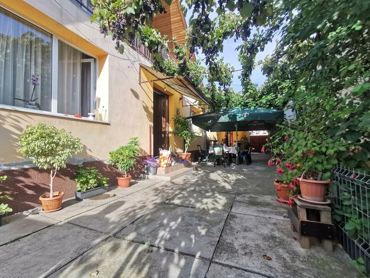 Imobil 3 apartamente, posibilitate spatiu comercial stradal Bdul Grivitei