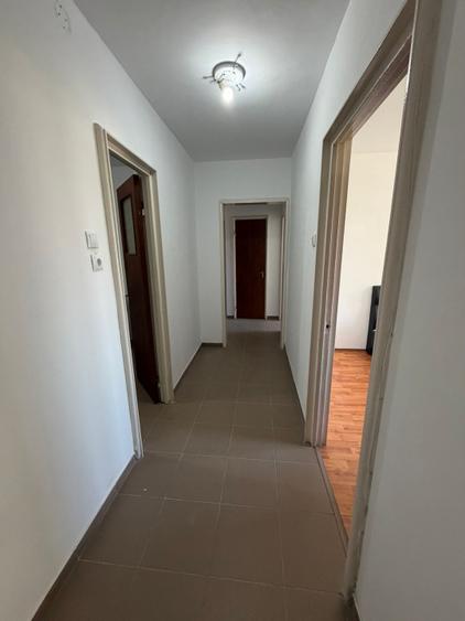 Apartament 2 camere / Ozana/ Metrou 10'/ 1 Decembrie
