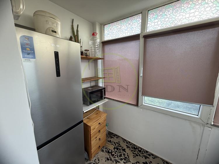 Apartament 3 camere, 68.34 mp, cartier Rovine, zona Biserică