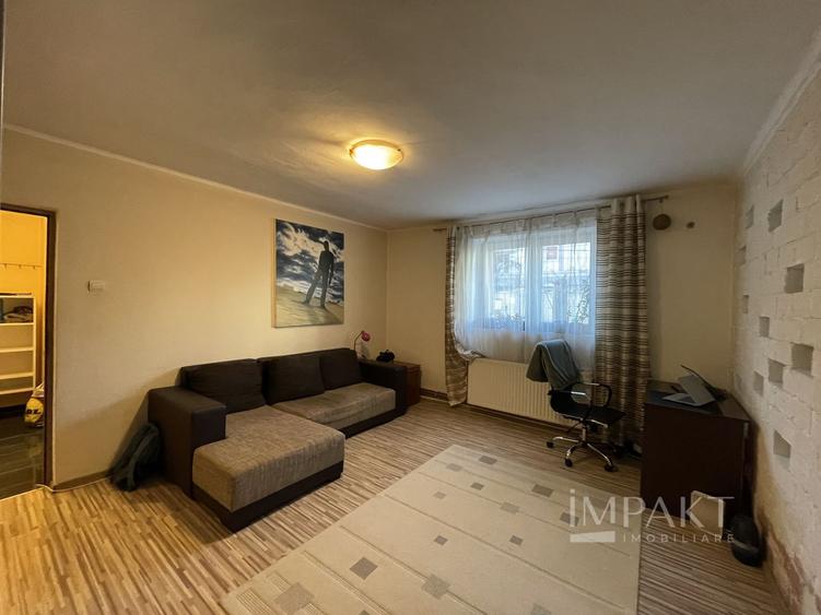 Apartament cu 2 camere langa Teatrul national (centru)