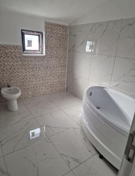 Casa Individuala Sanmihaiu Roman,Parter,4 Camere,2Bai,Toate Utilitatile
