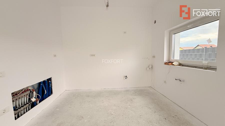 Duplex despartit, de vanzare 4 camere - curent trifazic - Mosnita Veche - 7