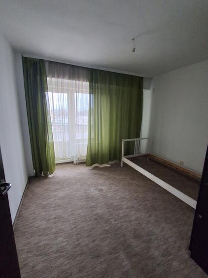 Centru Civic 3 camere, 2 bai, bucatarie pentru muncitori