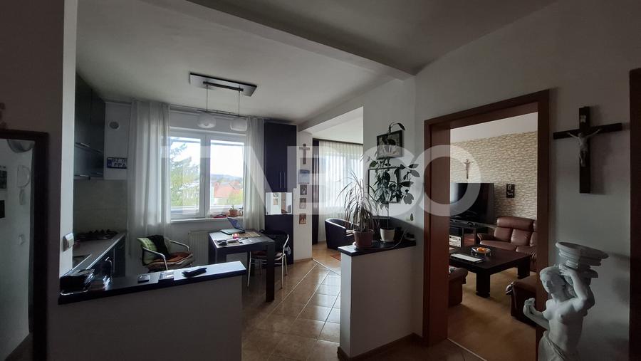 Apartament de vanzare 2 camere decomandat 62 mp zona Siretului Sibiu