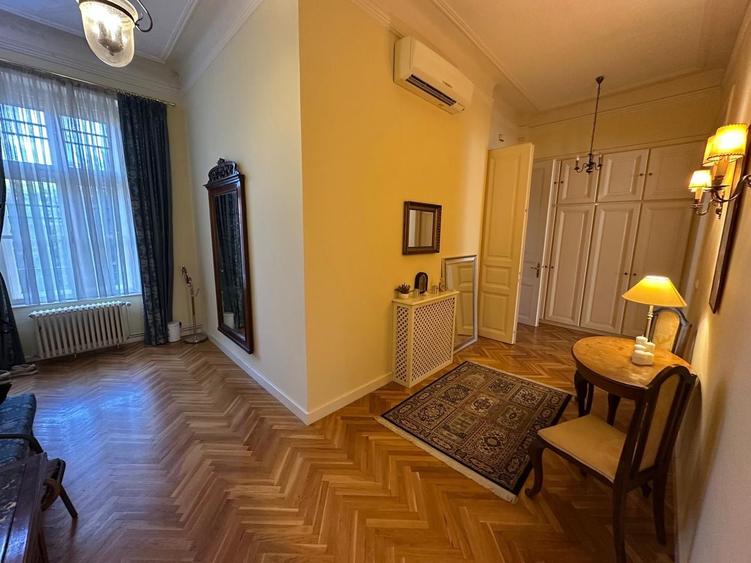APARTAMENT DEOSEBIT IN ZONA CENTRALA
