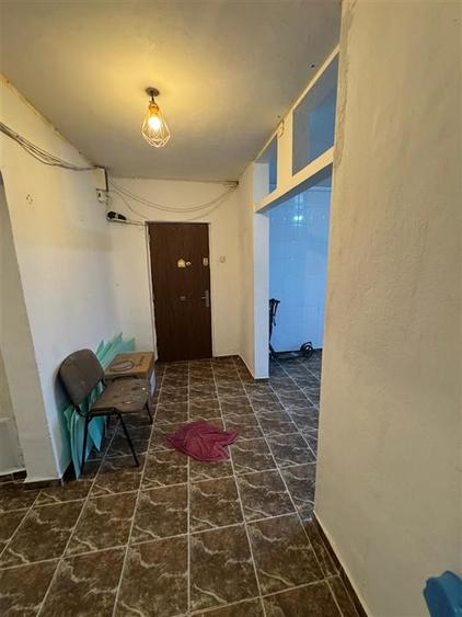 Apartament 3 Camere Decomandat Brancoveanu Hol H