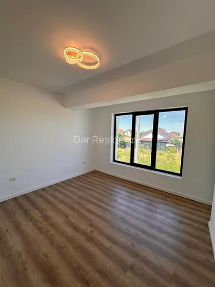Casa Individuala - 4 camere - 3 bai - 440 mp teren - 16