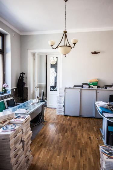 Apartament tip vila 295 mp utili, regim S+P+M, ideal birouri, clinica, avocatura