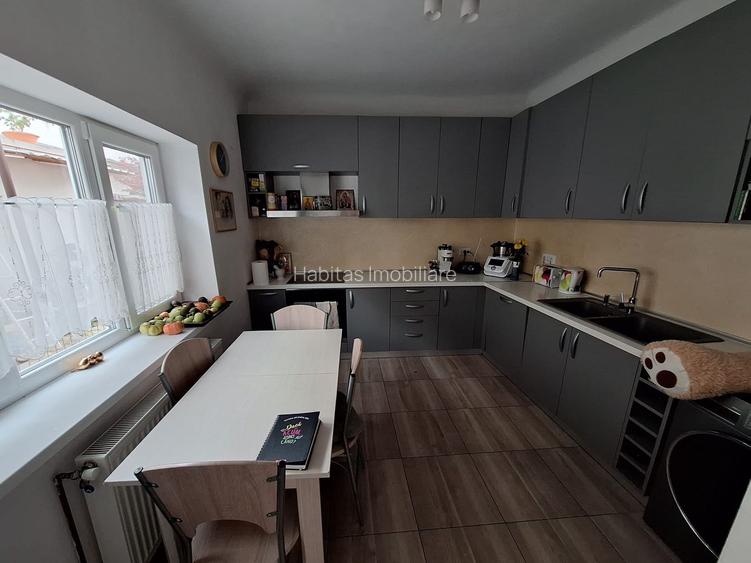 Apartament 4 camere Motilor curte cu 4 familii - 4