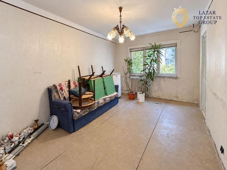 Apartament 2 camere zona 300 de vanzare