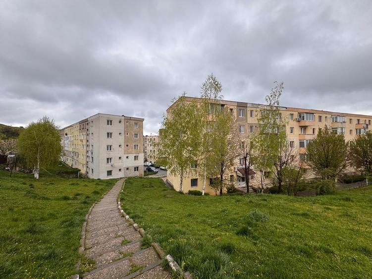 Codlea, zona Nordului, de vanzare apart. cu doua camere