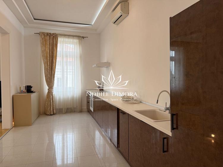 Apartament istoric de lux cu 3 camere de 130mp langa Prefectura - Bastion