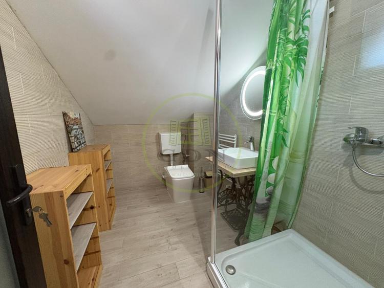 Casa, P+E+M, 170 mp, Zona Ford