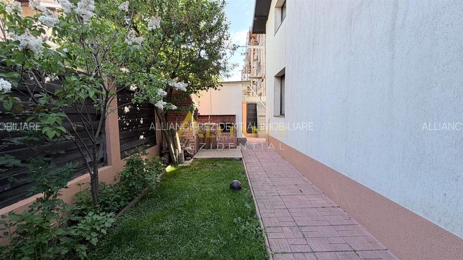 Casa Individuala - 4 camere - 2 bai - 258mp teren - 3