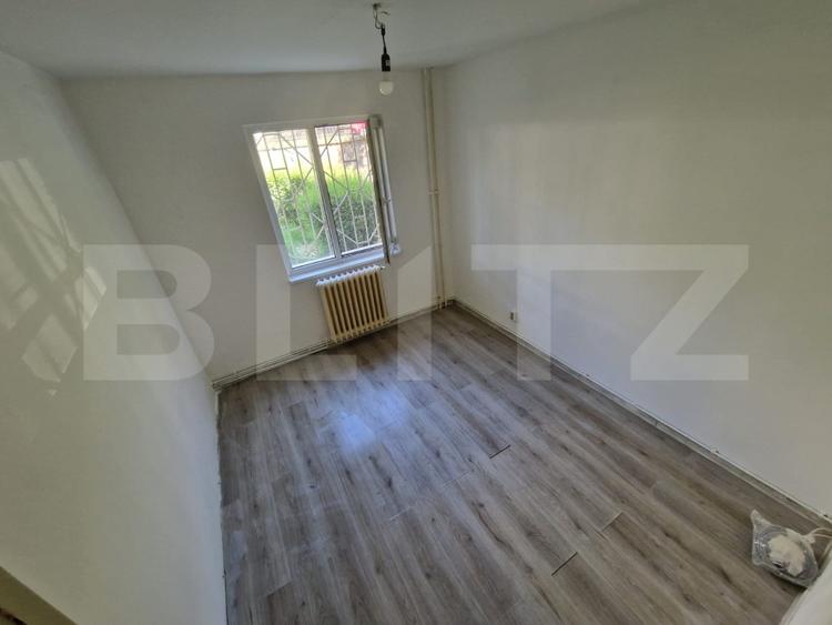 Apartament 3 camere, 65 mp, decomandat, 2 bai, zona Primăverii, Manastur