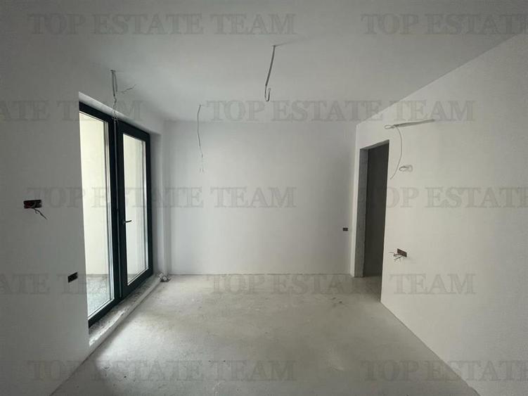 Apartament cu 3 camere si terasa, bloc Boutique, central, zona linistita