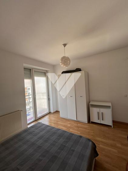 Garsoniera decomandata 33 mp cu balcon zona Turnisor Sibiu