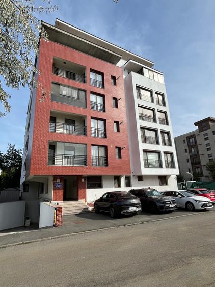 Apartament 3 camere | Băneasa – Șisești | Parcare | Centrală proprie | 2 băi