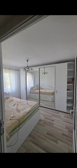 Casa si Hala de vanzare 10-15 min de plaja 23 August