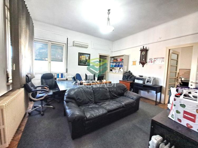 Mihai Eminescu, apartament cu 3 camere de vanzare, birouri, 102 mp