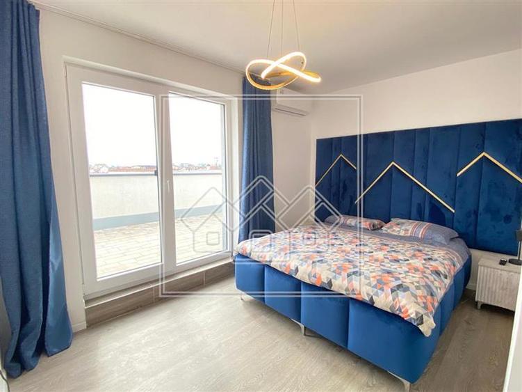 Penthouse cu 3 camere, 100 mp, terasa 120 mp si parcare subterana