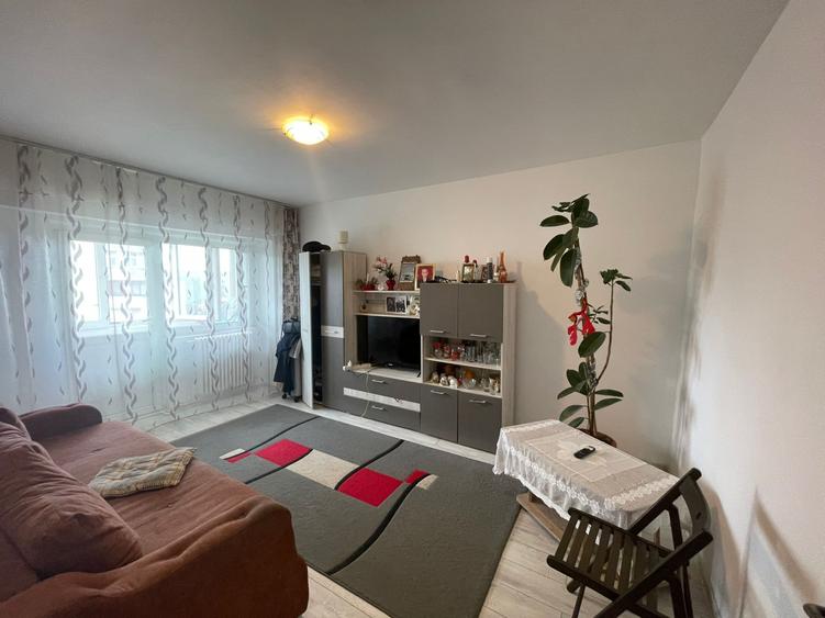 Apartament de vanzare, 2 camere, decomandat, zona Pacurari, Iasi