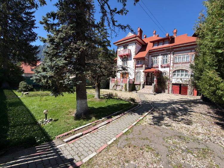 Vilă istorică de vânzare Castel Aura Buzescu Bușteni str. Victoriei nr. 11