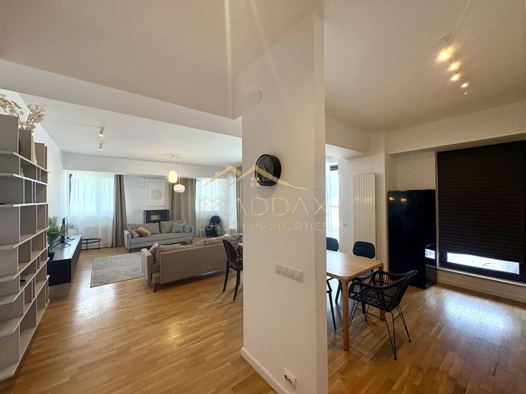 APARTAMENT de LUX cu 3 CAMERE cu Terasa si loc de parcare
