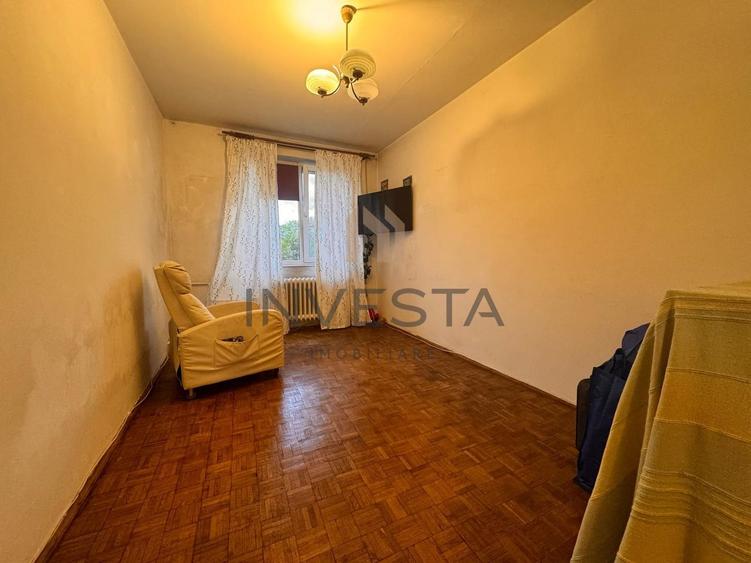 Apartamnet 3 camere decomandat strada Aleea Snagov!