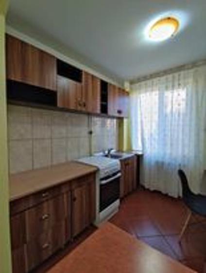Apartament 3 camere 57mp cu boxa la subsol mobilat utilat 83.000eur neg