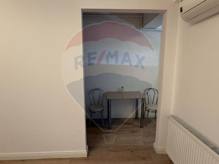 INCHIRIERE Apartament cu 3 camere in zona Aviatiei