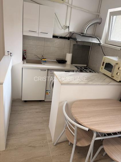 Garsoniera renovata, prima închiriere, costuri mici, metrou Costin Georgian - 4