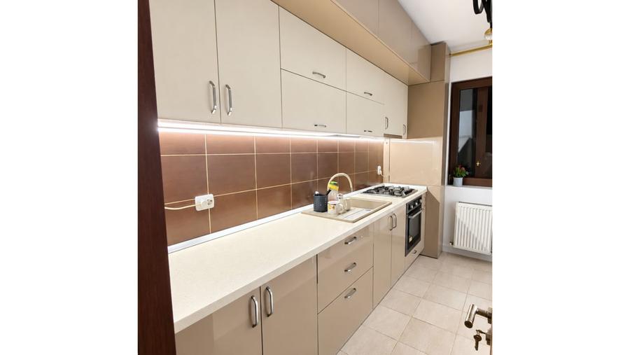 Vanzare Apartament 2 camere 55,64 mp, parcare inclusă, mobilat, 2 balcoane