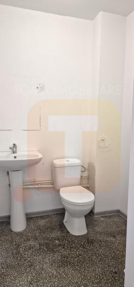 Spațiu versatil 111 mp – ideal pentru afaceri – Piatra Neamț