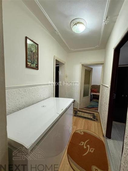 Apartament 3 Camere de Vanzare sau Inchiriere, Strada Lupeni – 81 mp, Etaj 1 - 9