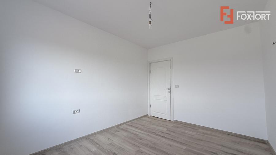 Comision 0% Duplex de vanzare, 4 camere, teren 466 mp - Mosnita Noua