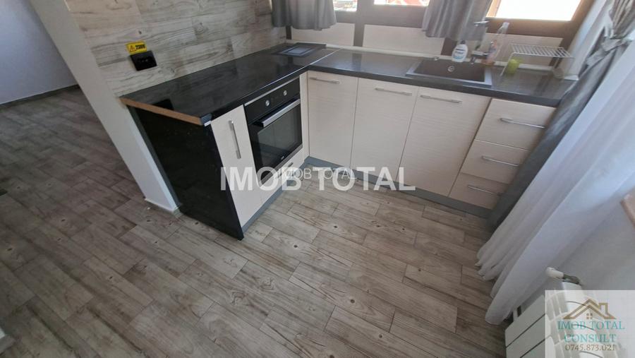 Spațiu Comercial de Închiriat – Zona Crinului, (295 mp) etaj 1 si 2 - 4