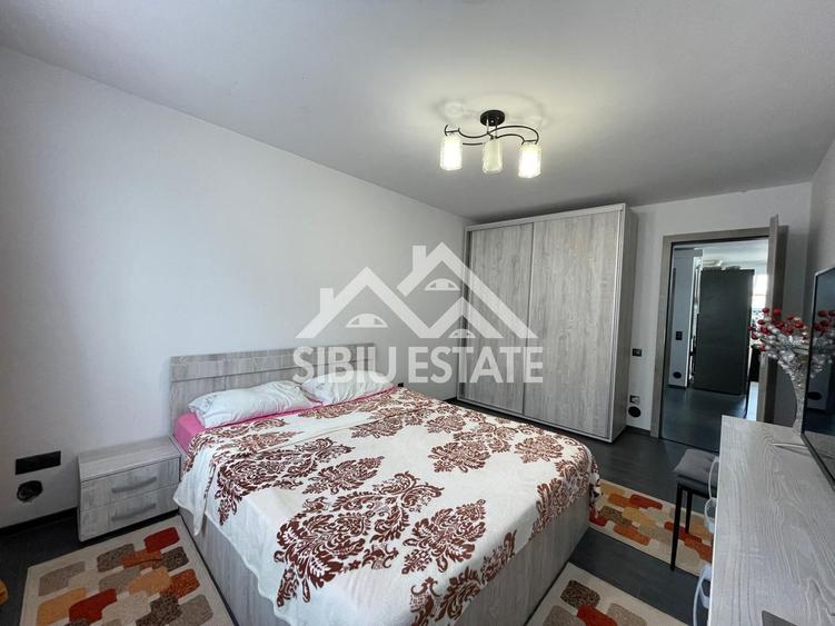 Apartament de vanzare 3 camere si 2 locuri parcareSelimbar