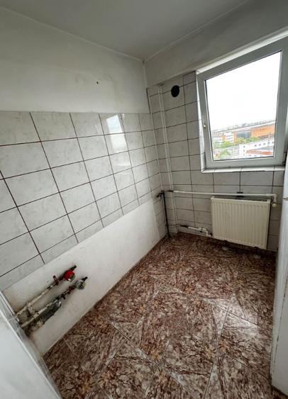 TitanMetrou,Parc,bl.reabilitat,DECOMANDATA, necesita renovare
