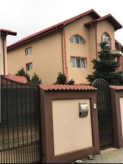 Vila Pipera P+1+M central - 450mp util   1000mp teren