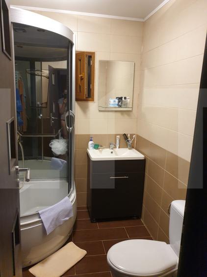 Apartament 3 camere decomandat, centrală și AC, aproape de Piața Fratii Buzesti