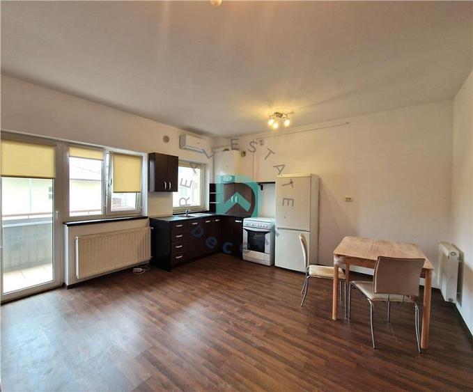 Garsoniera spatioasa, pet friendly, Tractorul, Brasov