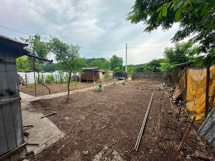 Casă de vânzare în comuna Modelu