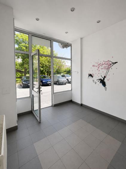 Spatiu comercial - 20 mp Lapus