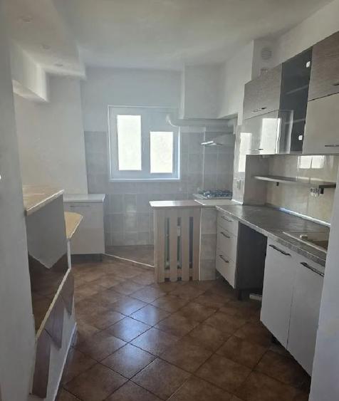 Pantelimon Morarilor,bl.reabilitat,DECOMANDAT,3 camere,spatios,64 mp.