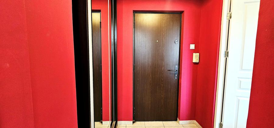 IANCULUI – MAIOR CORAVU, 2 CAMERE, 50 MP, MOBILAT, ETAJ 4/8!