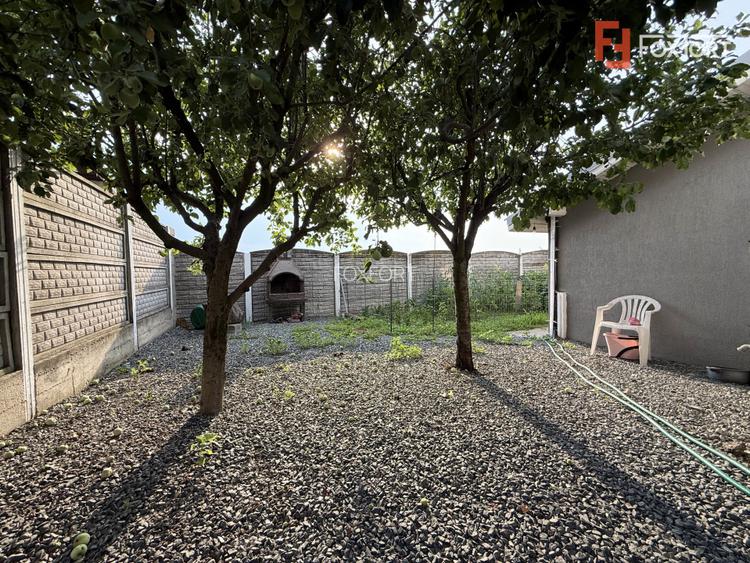 Casa cu 5 camere, 219 mp utili si 588 mp teren, de vanzare in Sanmihaiu Roman - 41